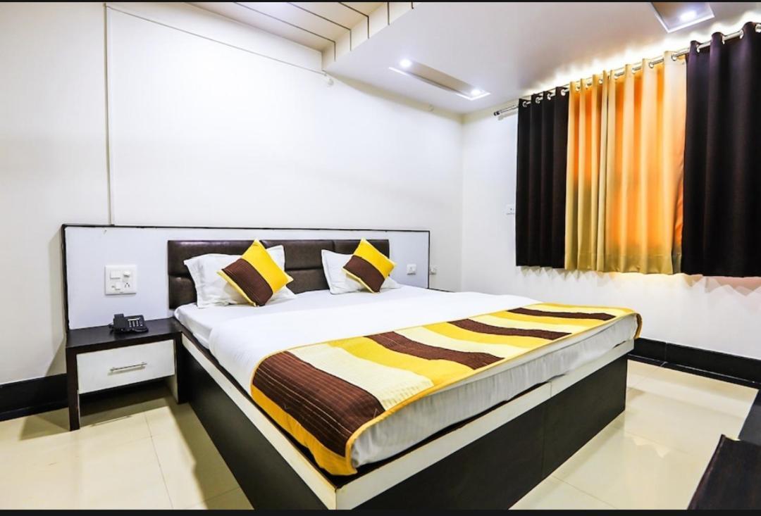 Venus Hotel 5 Minute Walking Distance From Dargah Ajmer Eksteriør billede