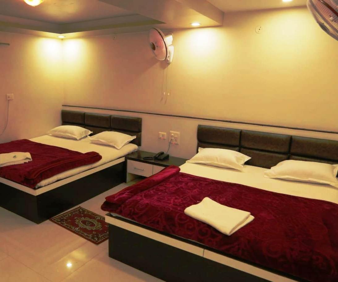 Venus Hotel 5 Minute Walking Distance From Dargah Ajmer Eksteriør billede
